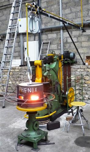 Jardinier massard utilise 6 forges avec torches hp/ai